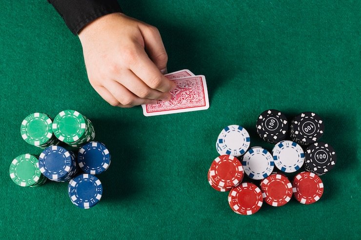 Bagan tingkat loyalitas freebitco menampilkan manfaat progresif dari Member hingga Diamond